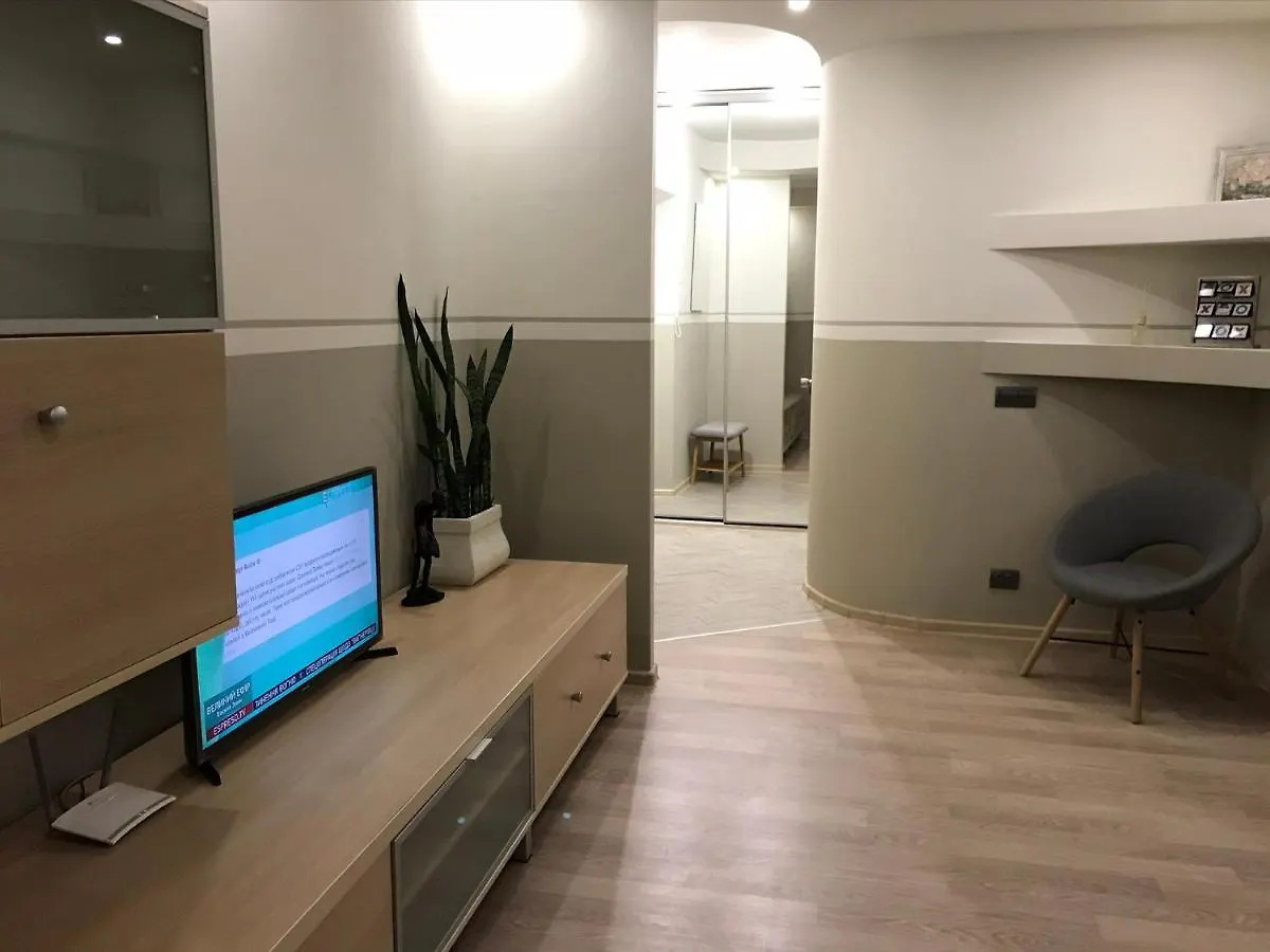 S88 Apartment-Комфортабельные Апартаменты Рядом Станция Mетро Университет Near Train Station Airport Kyiv City Center Botanical Garden Apartment