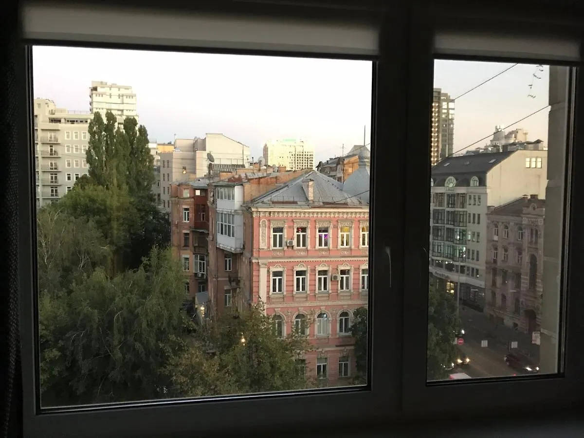 S88 Apartment-Комфортабельные Апартаменты Рядом Станция Mетро Университет Near Train Station Airport Kyiv City Center Botanical Garden Apartment